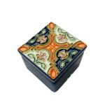 caixas tampa azulejos pequena