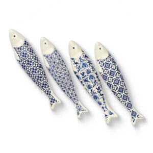 Sardinha em cerâmica com padrão de azulejo português