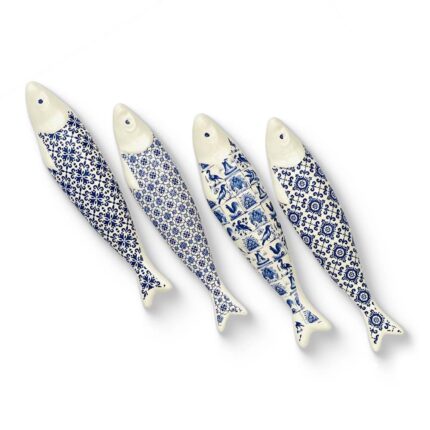 Sardinha em cerâmica com padrão de azulejo português
