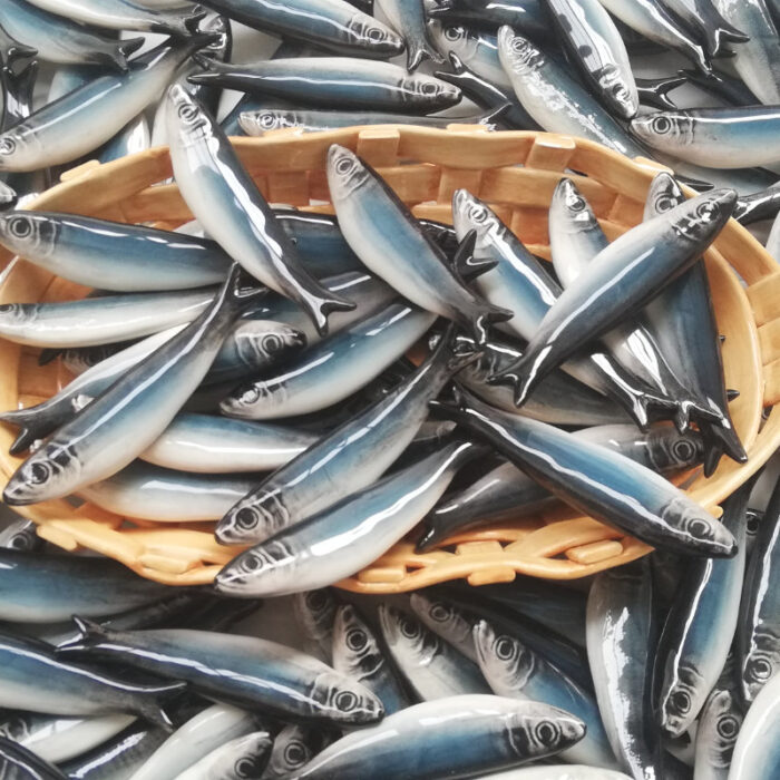 sardinha realista imane pintada á mão