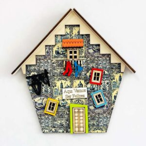 casinha em madeira de azulejo portugues azul