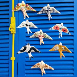 andorinhas em cerâmica pintadas á mão | Portugal Care