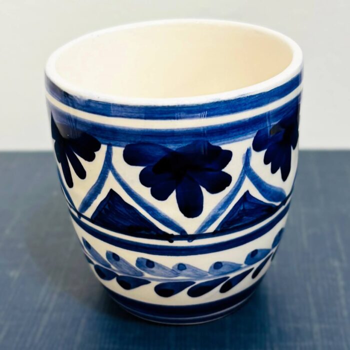 copo para chá com padrão azul portugues