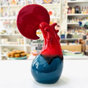 galo de barcelos na cor vermelha