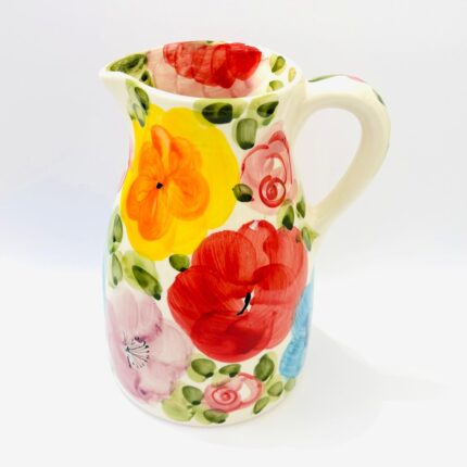jarro em ceramica com padrão de flores pintado á mão