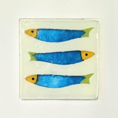 base para copos em vidro com sardinhas azuis