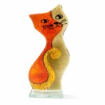 gato de vidro na cor laranja
