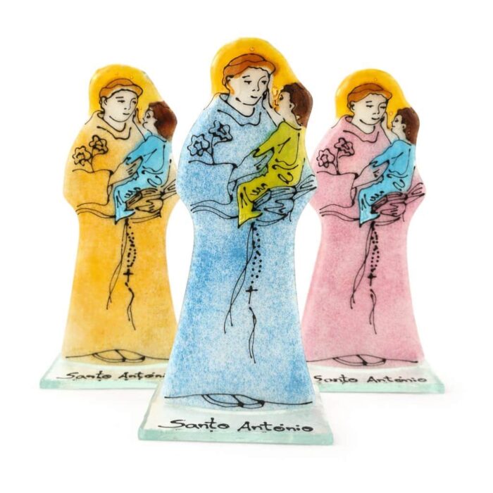 3 figuras do santo antónio em vidro nas cores azul, amarela escura e rosa
