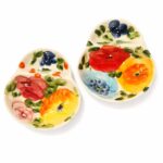 conjunto de 2 azeitoneiras em ceramica pintada á mão com padrão de flores coloridas