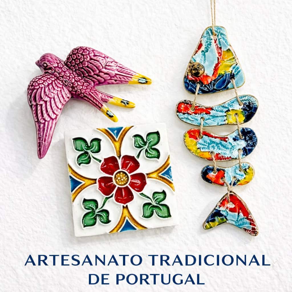 peças em ceramica de andorinha rosa, sardinha de pendurar e azulejos portugues