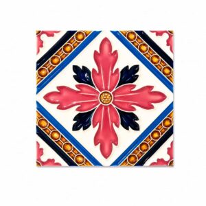 azulejo português com temas florais em rosa