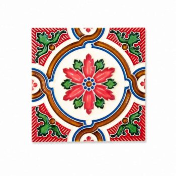 azulejo português tradicional com tema floral em rosa